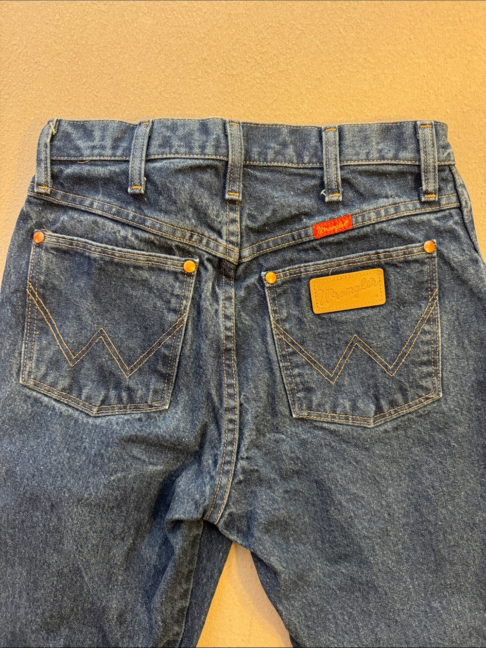 Vintage Wrangler Cowboy Cut Women’s Jeans 9x36 TV Show “Yellowjackets” Wardrobe